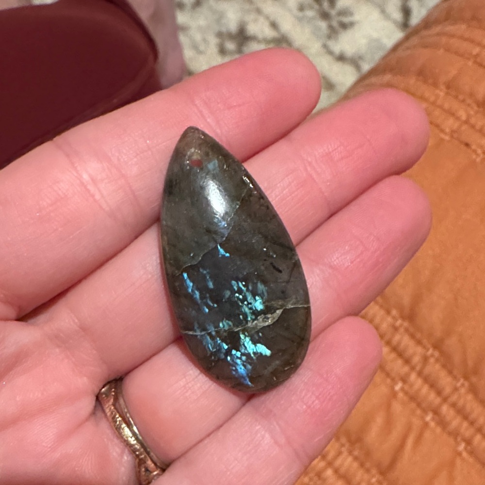 Teardrop Labradorite Pendant